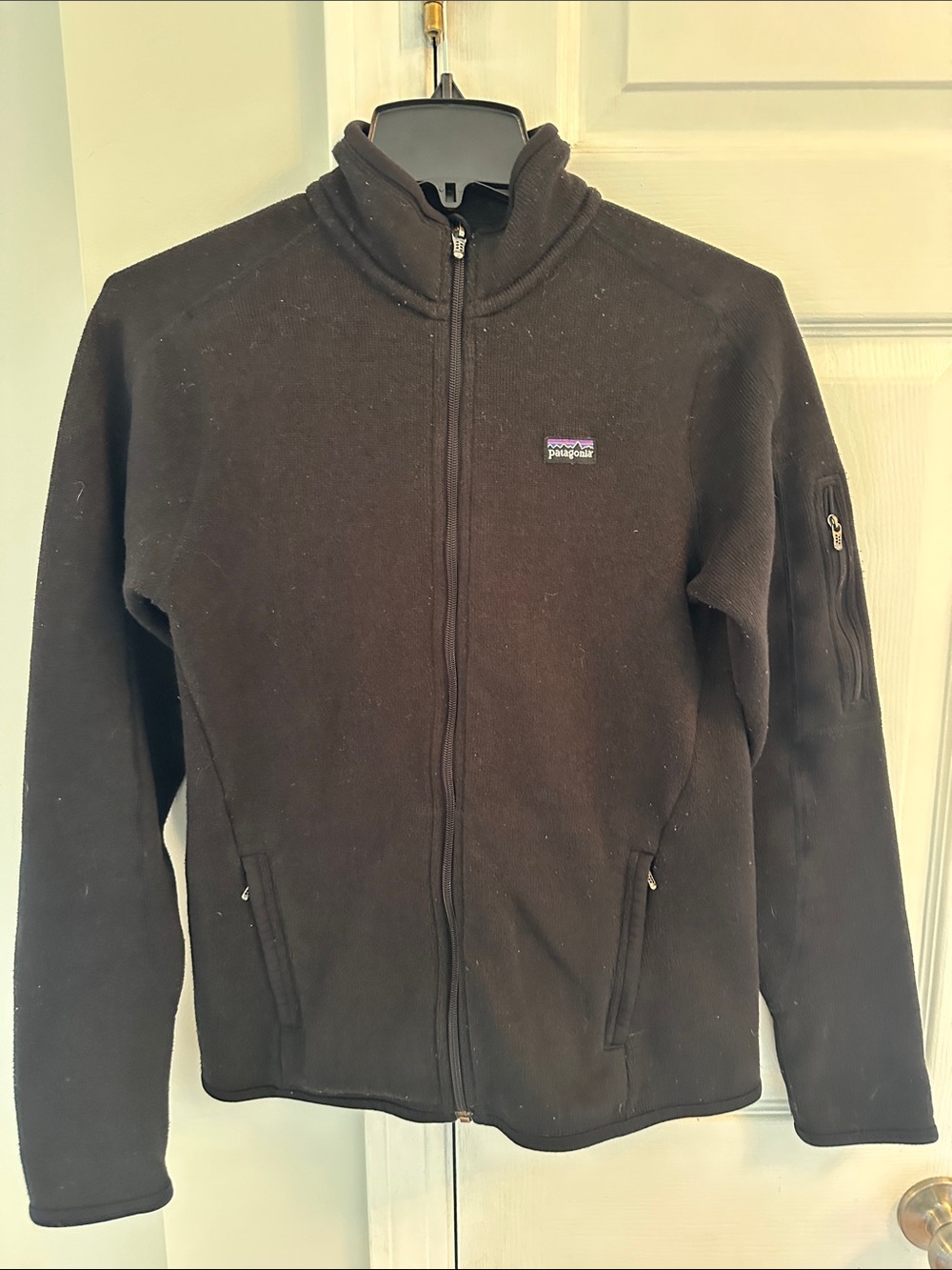 Patagonia Black Full-Zip Fleece Sweater Jacket with Chest Logo- Women’s Small